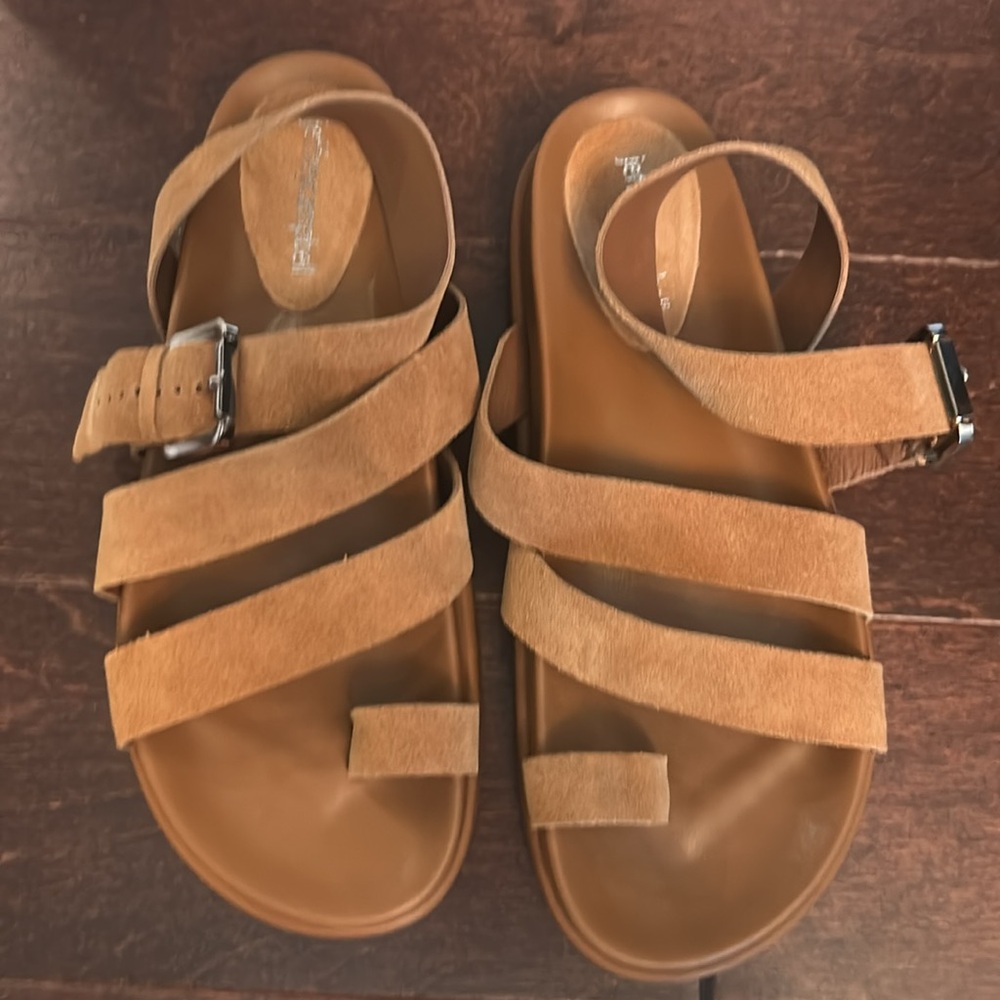 Like New JEFFREY CAMPBELL
Getaway Footbed Suede Sandals - Light Tan Suede 8.5 - Picture 3 of 4